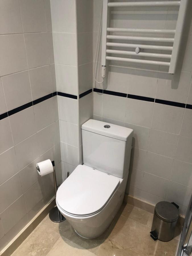 Estudio Con Parking Privado Appartement Madrid Buitenkant foto