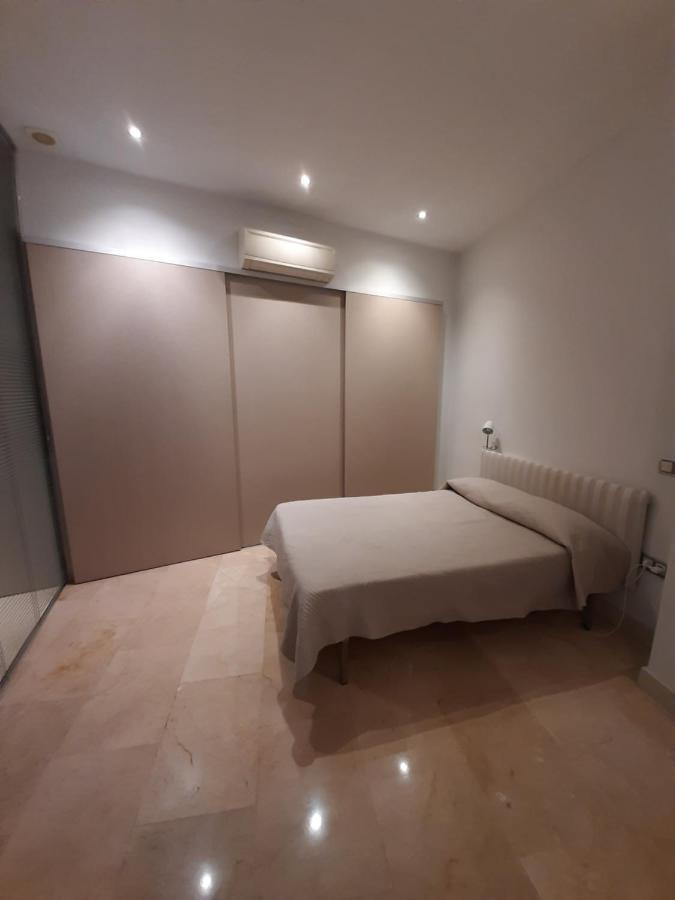 Estudio Con Parking Privado Appartement Madrid Buitenkant foto