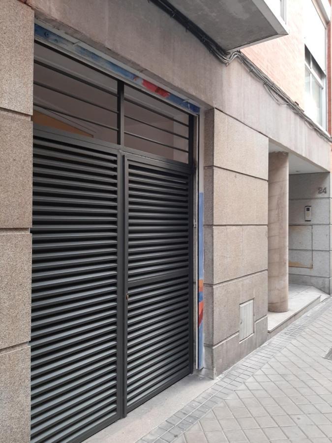 Estudio Con Parking Privado Appartement Madrid Buitenkant foto